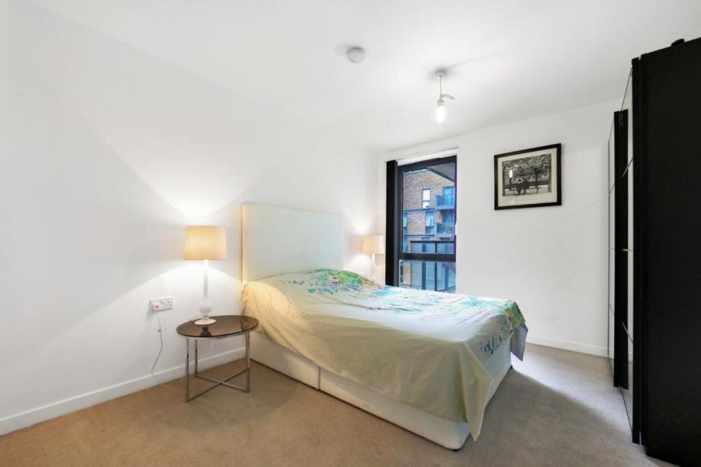 Appartamento Athera - Festival Quarter, Canary Wharf 2 Bed, 2 Bath With Balcony And Gym Facility Londra