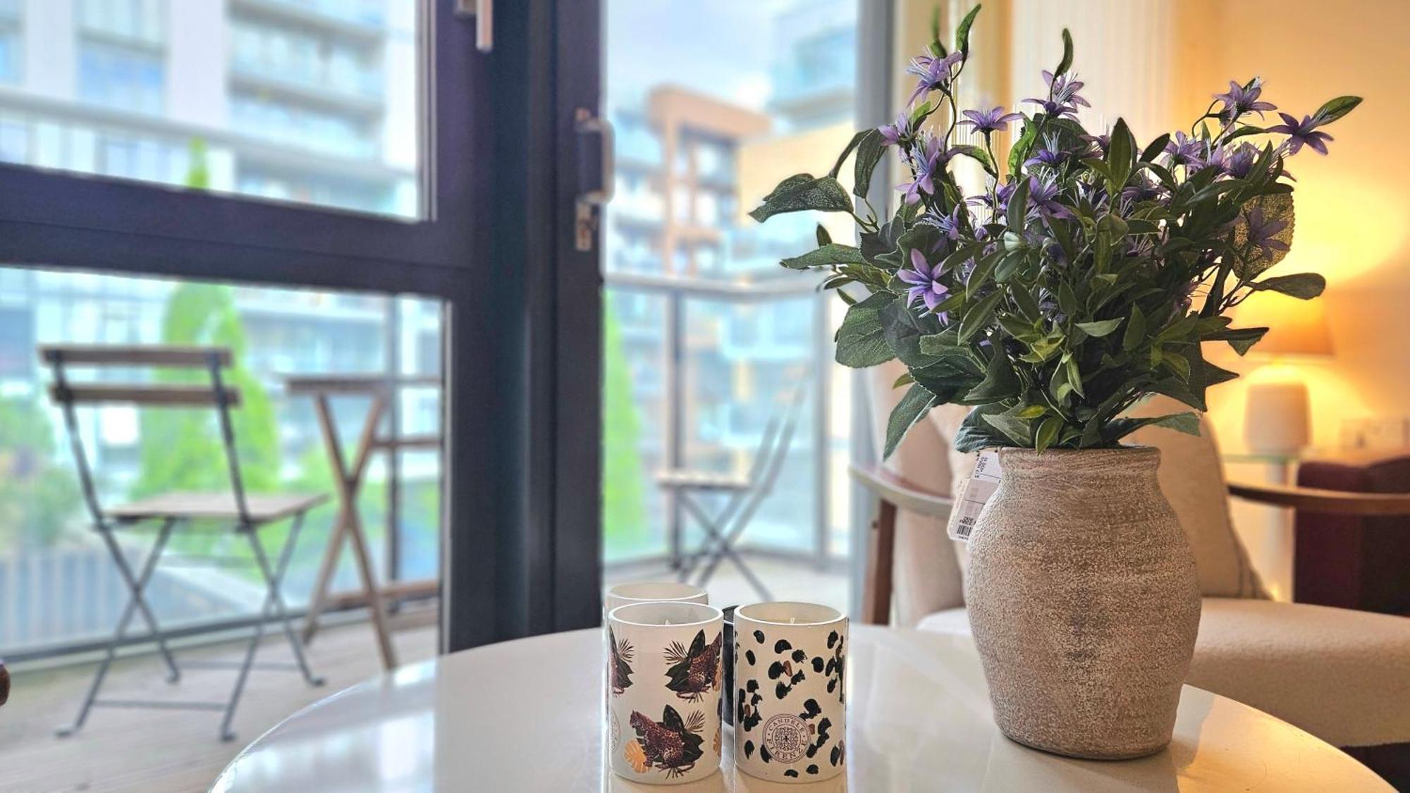 Athera - Festival Quarter, Canary Wharf 2 Bed, 2 Bath With Balcony And Gym Facility Appartamento *