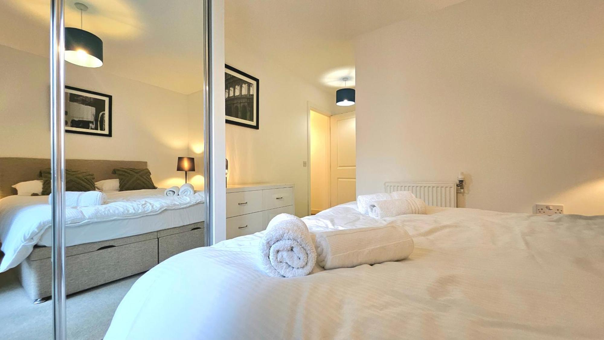 Appartamento Athera - Festival Quarter, Canary Wharf 2 Bed, 2 Bath With Balcony And Gym Facility *